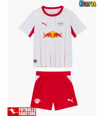 RB Leipzig Hemmatröja Barn 2026-27 Kortärmad (+ Korta byxor)